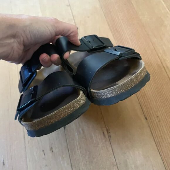 BIRKENSTOCK Arizona Sandals - Picture 8 of 8